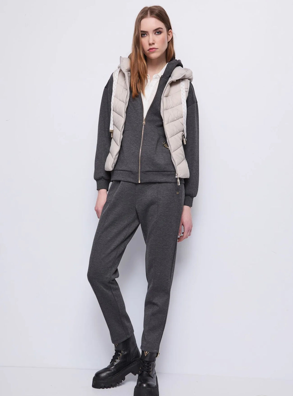 GAUDI WOMEN’S QUILTED NYLON WITH HOOD 521BD35003