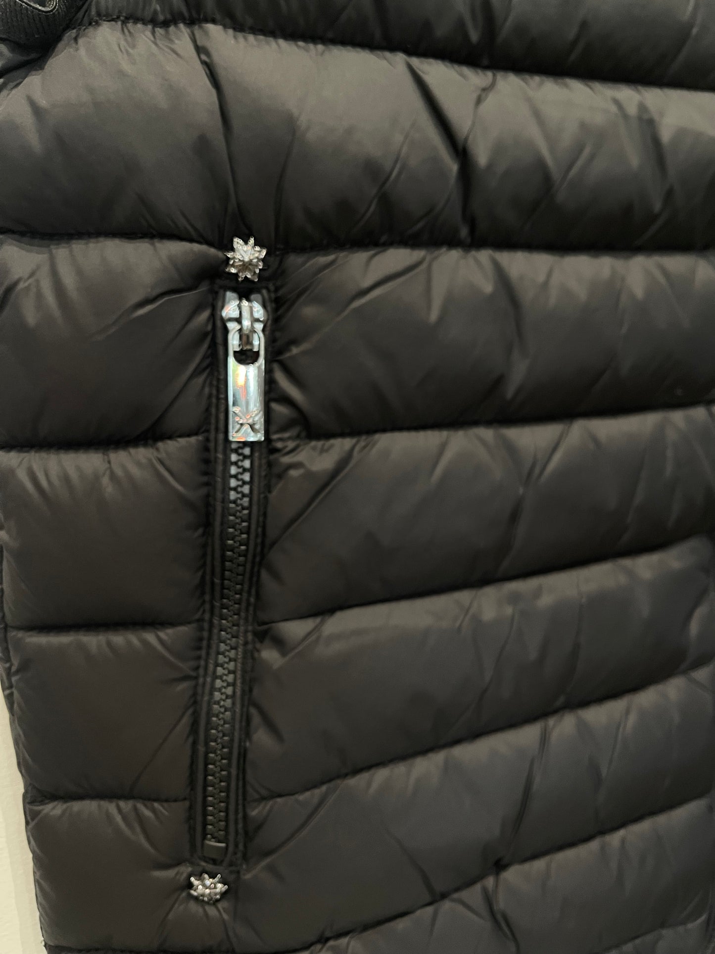 JOHN RICHMOND X QUILTED ZIP - UP GILET UMA25156PI