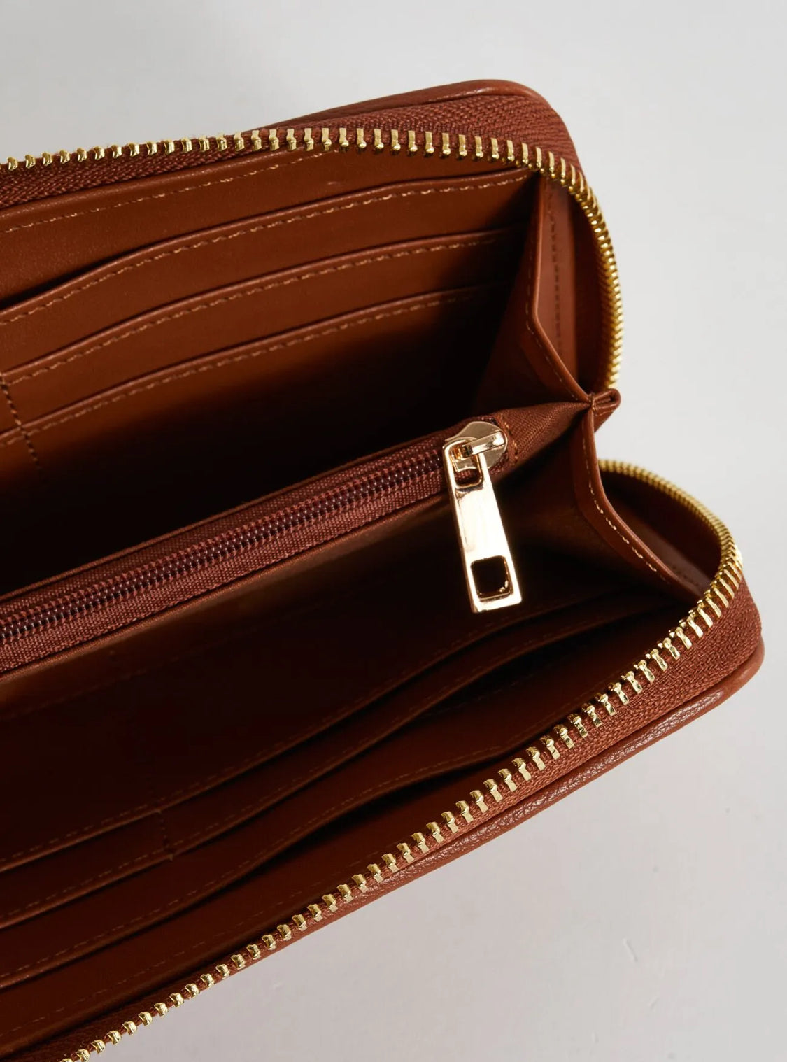 GAUDI TAN COLOR fauxleather wallet 11742