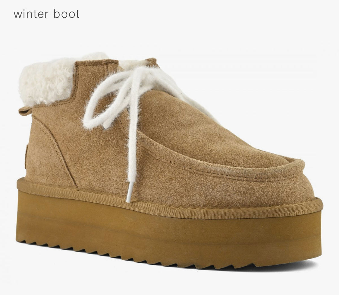 Colors of California Laced-up winter boot