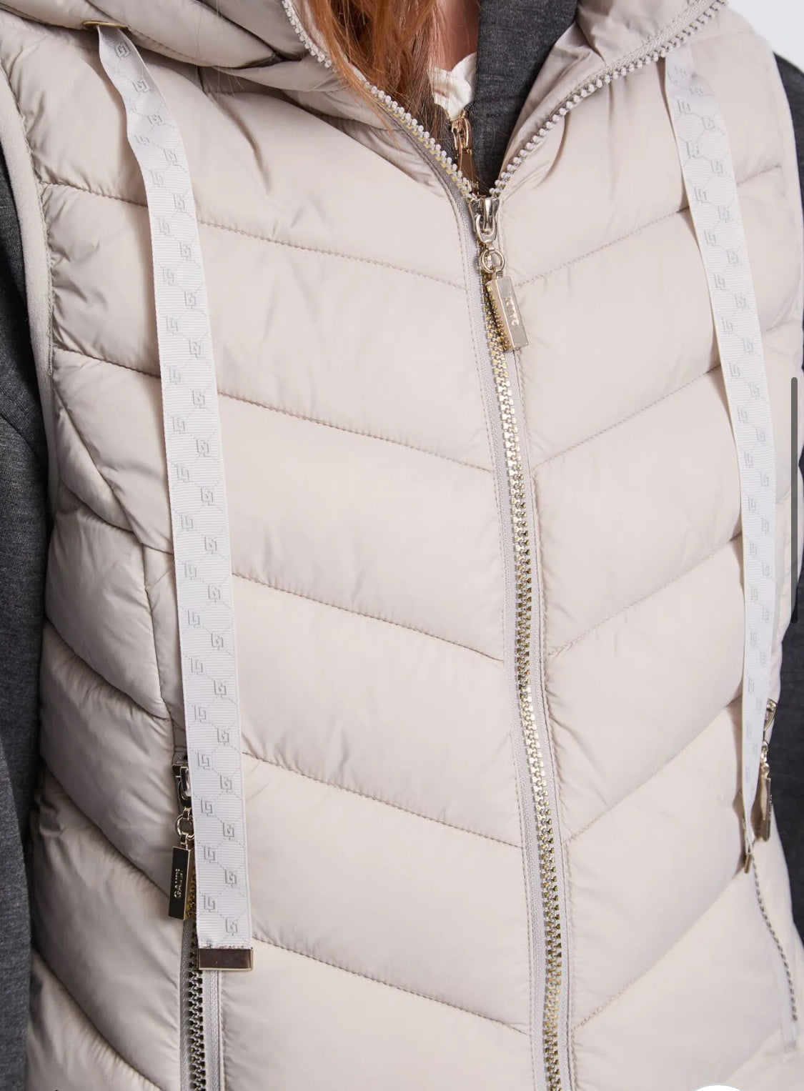GAUDI WOMEN’S QUILTED NYLON WITH HOOD 521BD35003