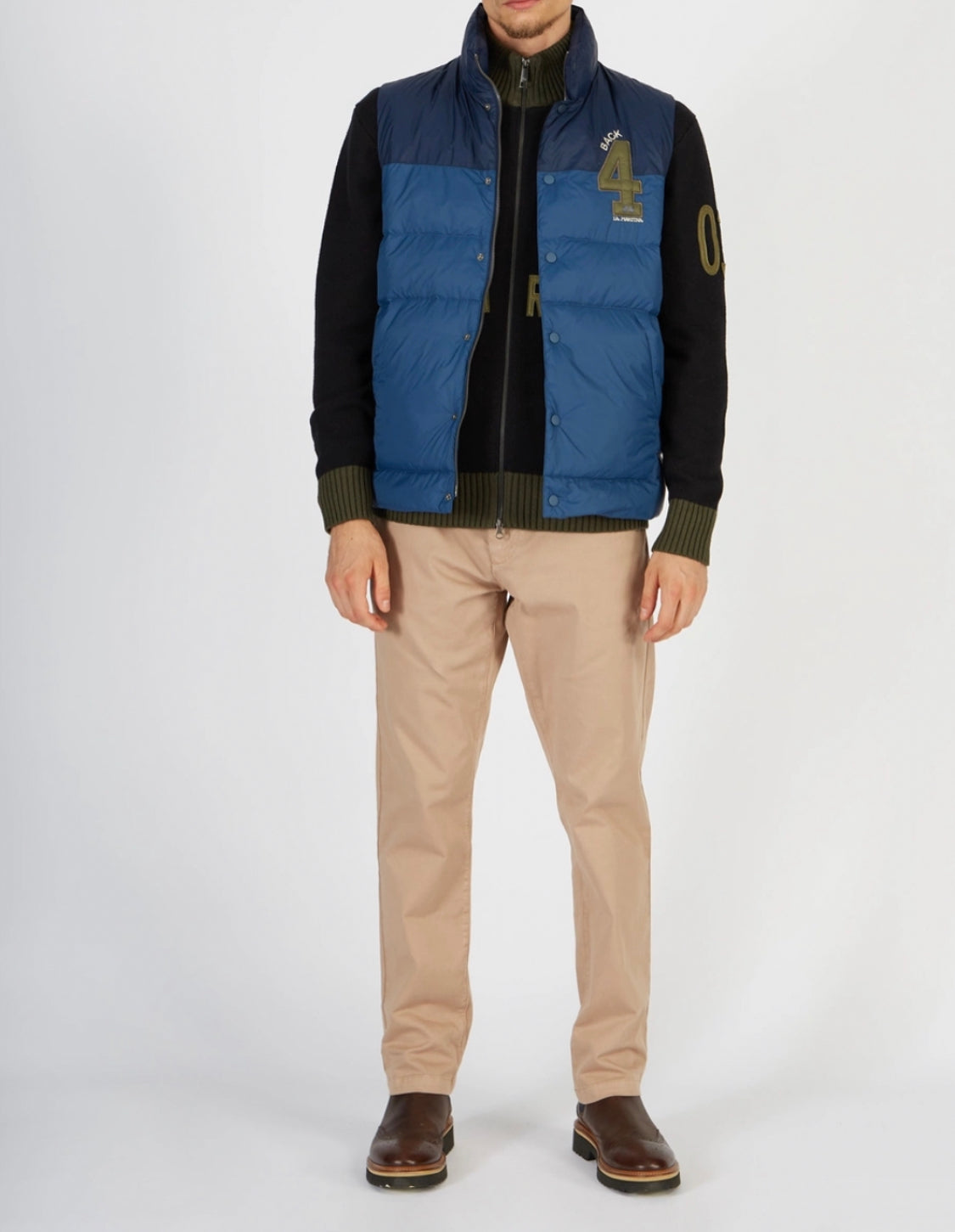 LA MARTINA MAN OUTDOOR VEST NYLON UMO303 GILET Number 4 on breast