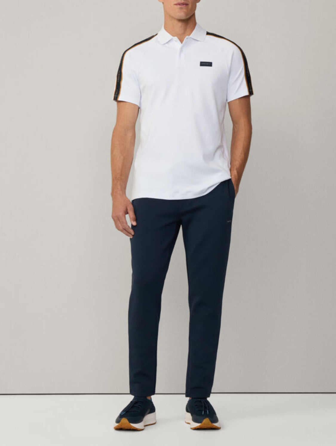 HACKETT CLASSIC FIT SHORT SLEEVE TAPE POLO HM563406