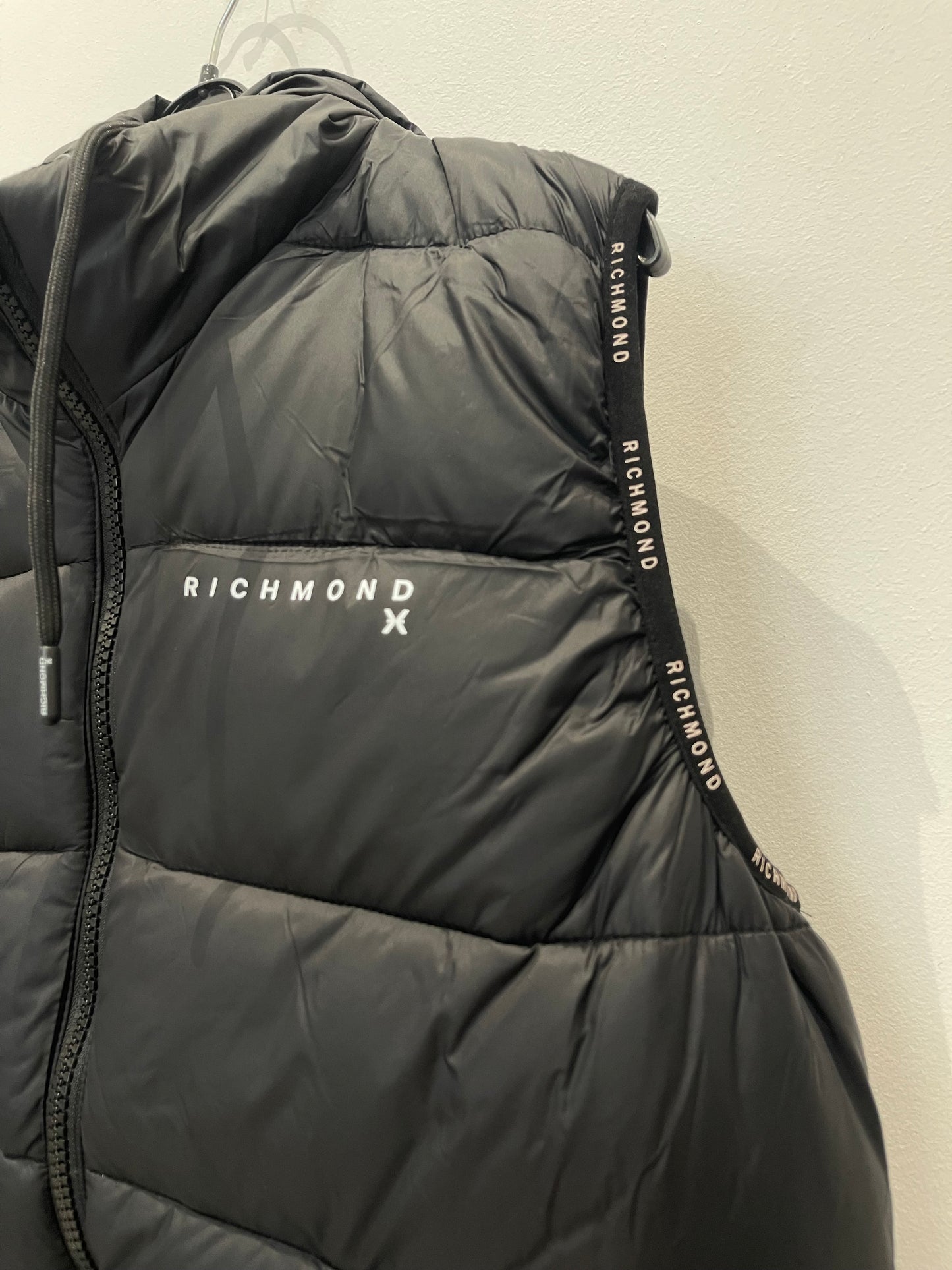 John Richmond X PADDED GILET JACKET UMA25160PI