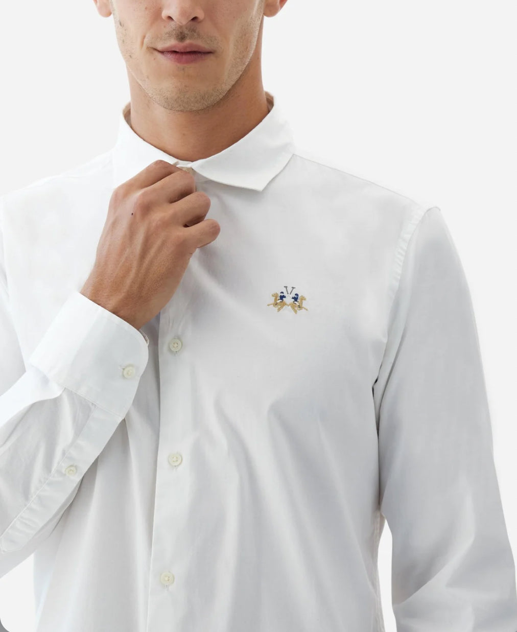 LA MARTINA BASIC Slim-fit cotton shirt with semi-cutaway collar MBC002