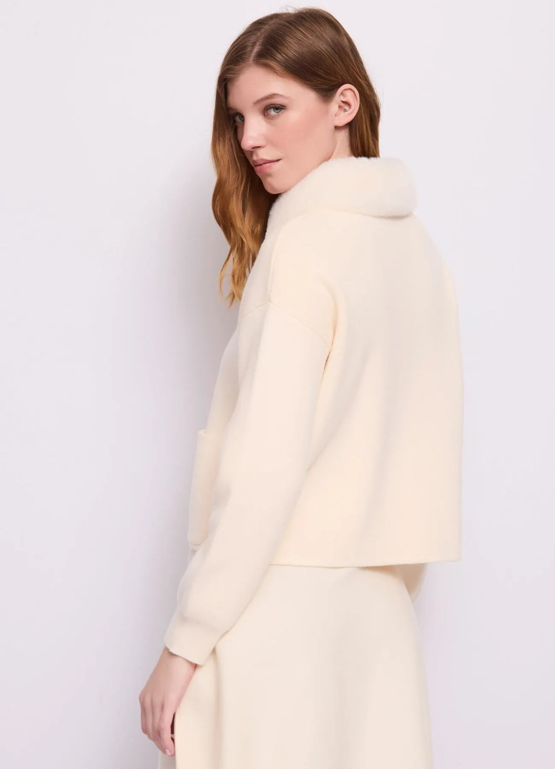 GAUDI Women’s knitted jacket with buttons 621BD33001
