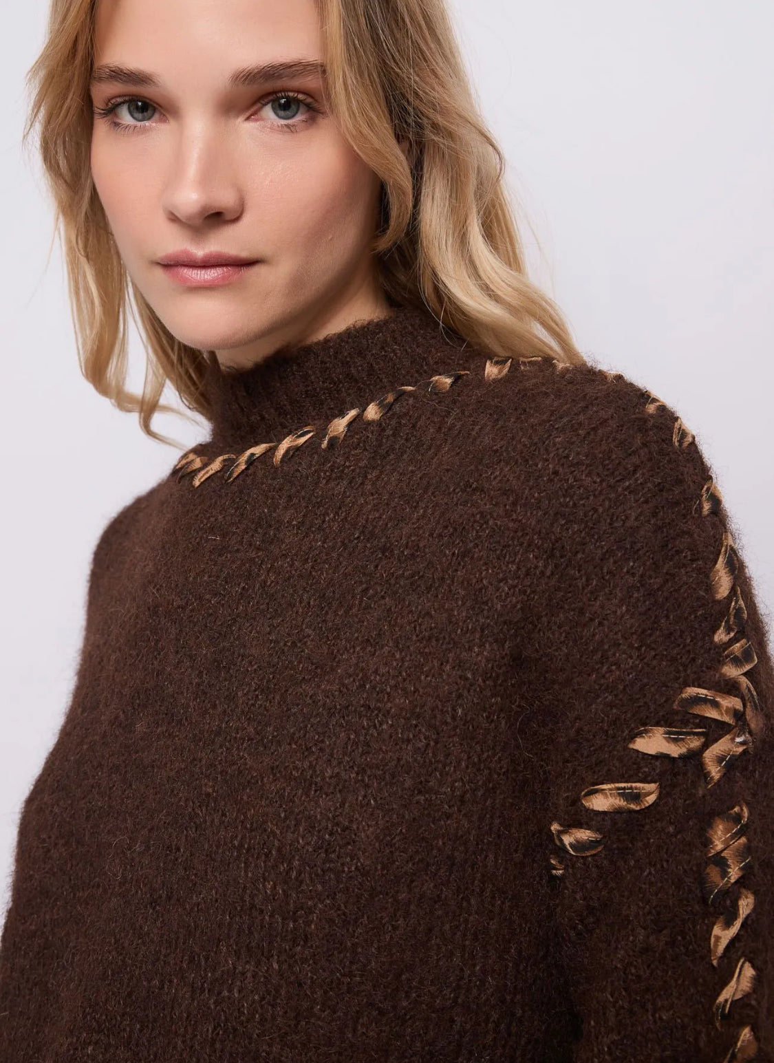 GAUDI Women’s wool jumper with a high neck 621BD53078