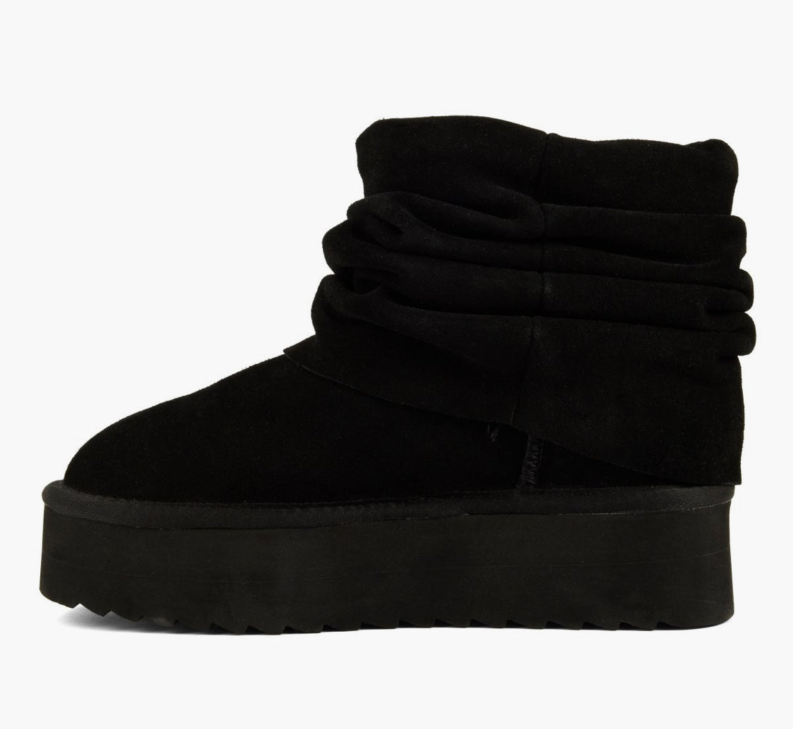 COLORS OF CALIFORNIA YURO
SOFT LEATHER PLATFORM BOOT HC.